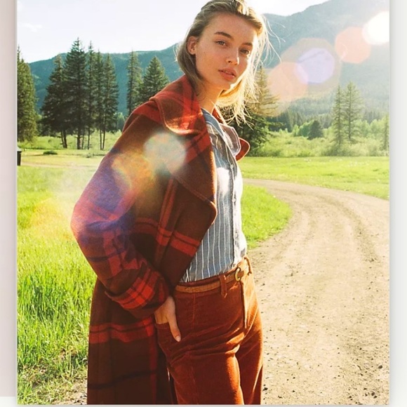 Grayson The Hero Buttondown Shirt - Picture 1 of 10